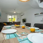 Casa Del Sol - Iris Village Universal Paphos, 2bd Paphos