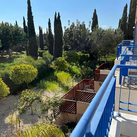 Casa Del Sol 2bd Sunlit Townhouse With Pool In Kato Paphos, Private Patio, Free Parking Dom wakacyjny *