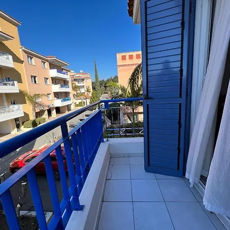 Casa Del Sol Townhouse In Iris Village Semesterbostad Paphos