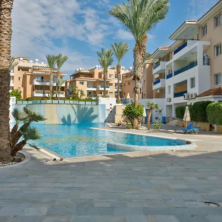 Casa Del Sol 2Bd Kato Paphos Sunlit Townhouse Pool, Patio & Parking *