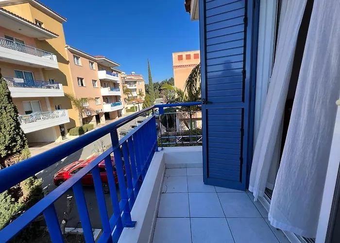 Casa Del Sol - Iris Village Universal Paphos, 2bd Case de vacanță Paphos