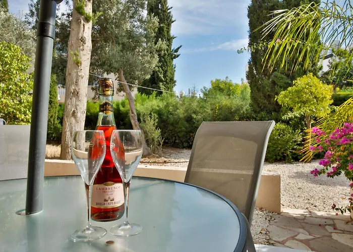 Casa Del Sol - Iris Village Universal Paphos, 2bd * Paphos