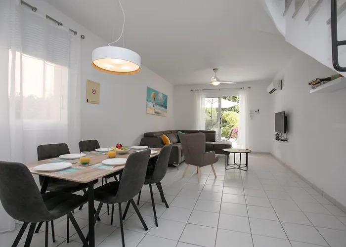 Casa Del Sol - Iris Village Universal Paphos, 2bd *