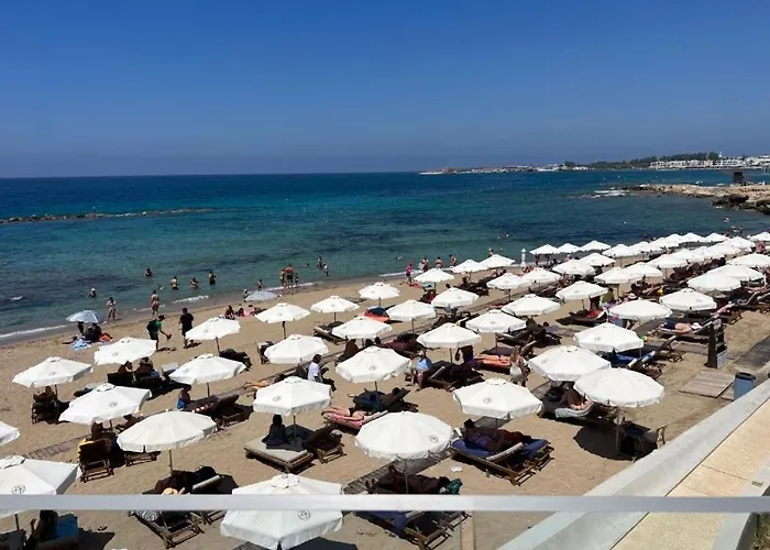 Casa Del Sol - Iris Village Universal Paphos, 2bd Paphos