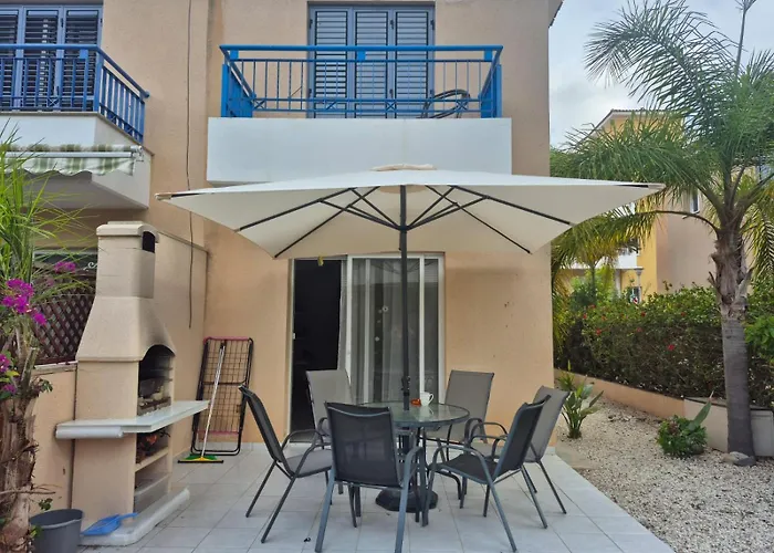 Case de vacanță Casa Del Sol - Iris Village Universal Paphos, 2bd
